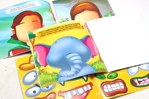 Книга-аплікація "Мої кумедні стікери: Казкові герої" (укр)