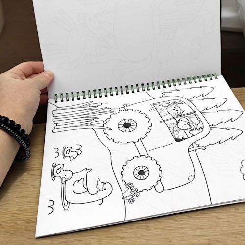 Набір для творчості "Coloring fun" (розмальовка з олівцями), шалений мікс